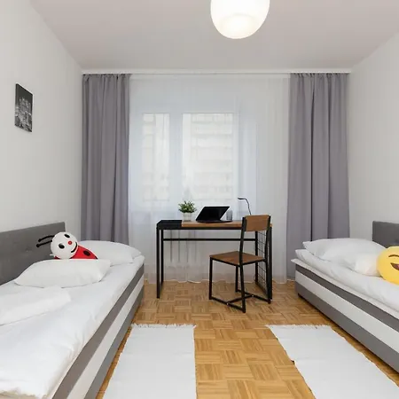 Family Bogatynska Bemowo By Renters