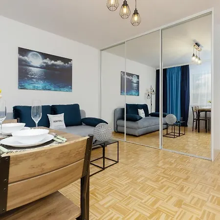 Family Bogatynska Bemowo By Renters * Varsó